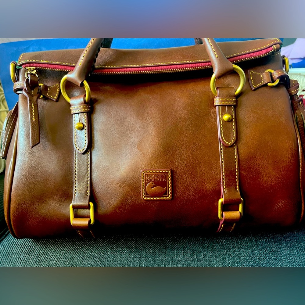 DOONEY & BOURKE NEVER WORN! FLORENTINE LARGE SATCHEL CHESTNUT